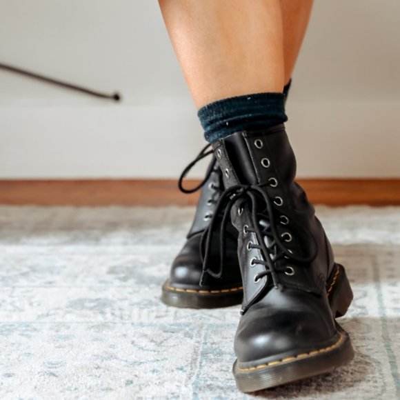 Dr. Martens Shoes - Dr Martens 1460 - Black - Size 9